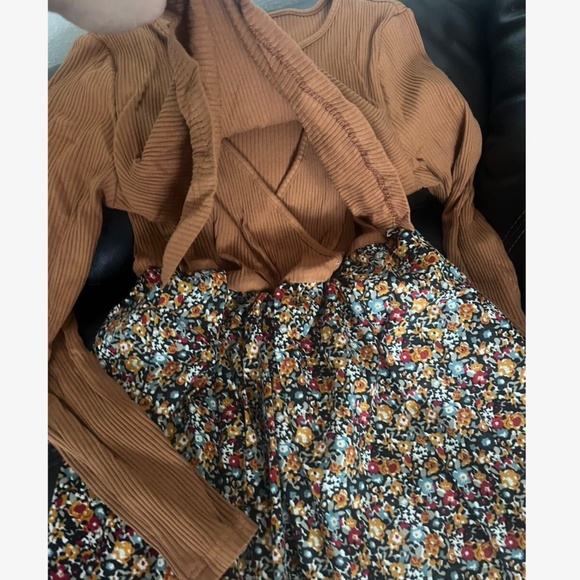 Maternity Floral Print Ribbed Nursing Long Sleeve Dress - Picture 4 of 6